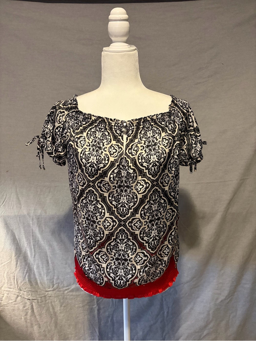 White House Black Market Off-Shoulder Short Sleeve Top Black and White